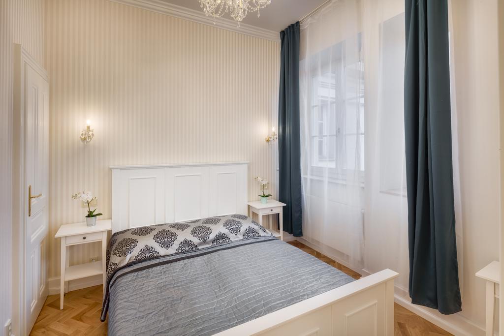 Smetanovo Nabrezi - Riverview Old Town Apartment Prag Exterior foto